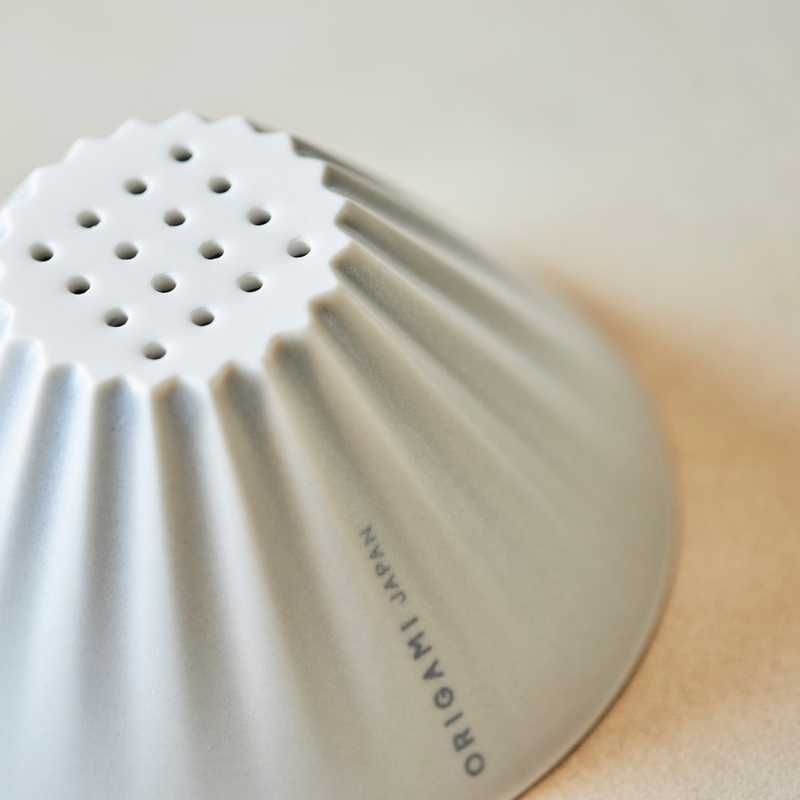 Porcelain Tea Dripper | ORIGAMI