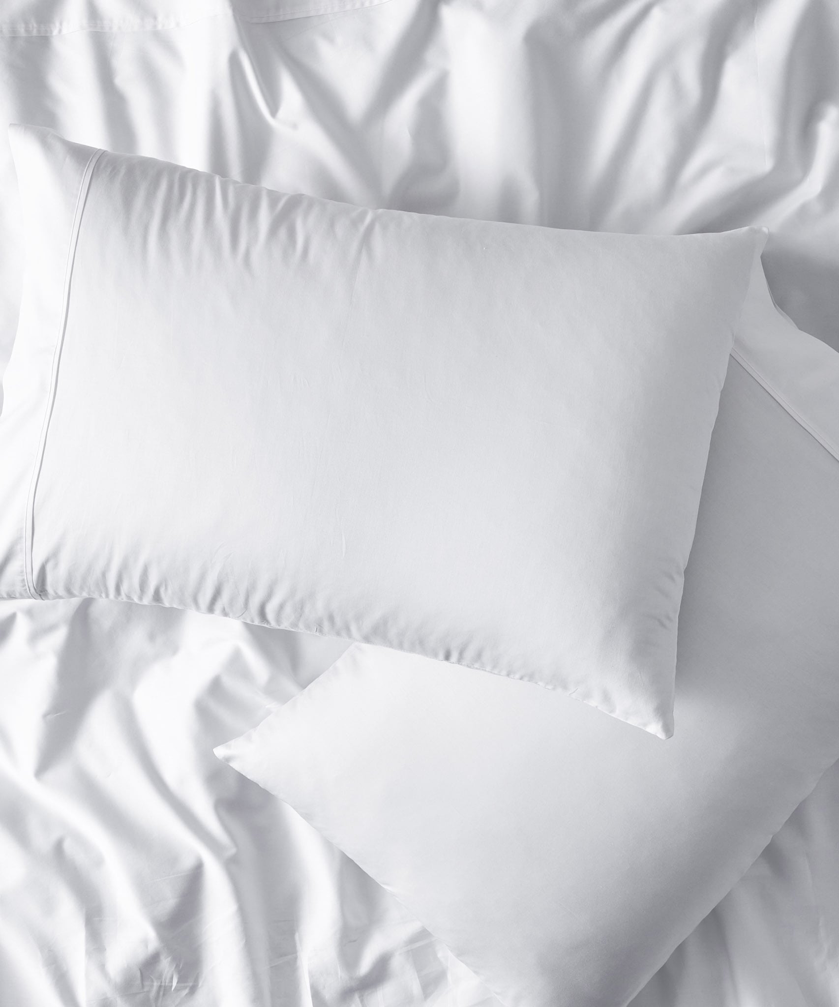 Lane Solid Cotton Cooling Pillowcase Set by Blue Loom