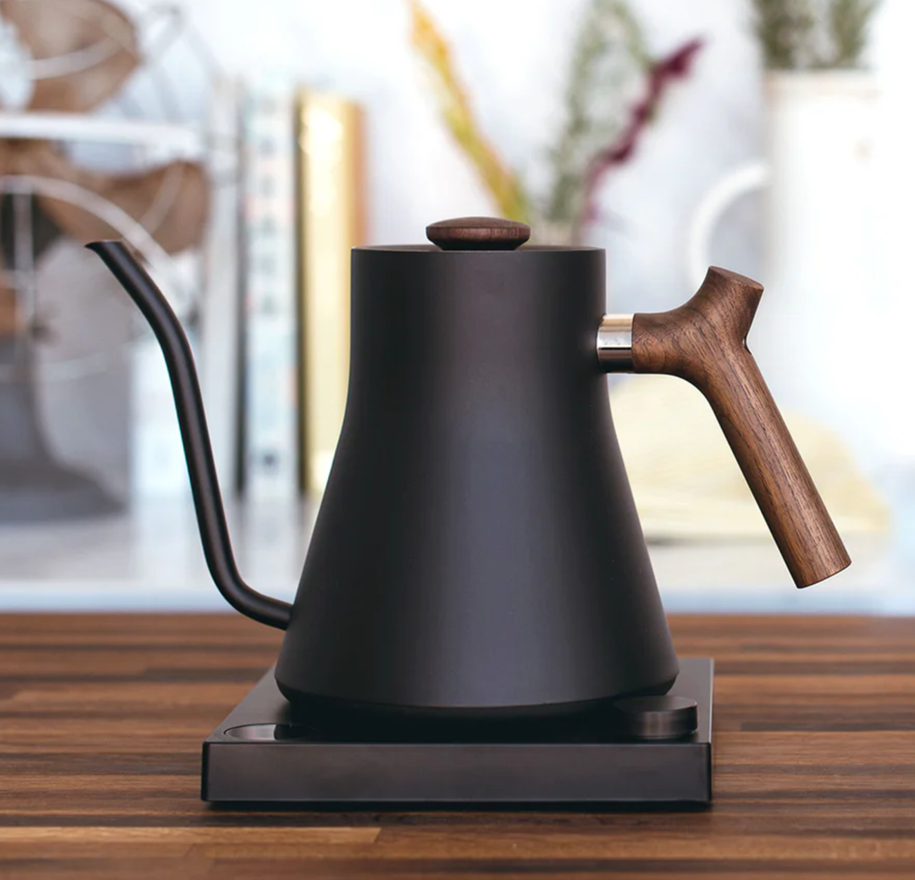 Stagg Electric Kettle - Matte Black + Walnut | FELLOW