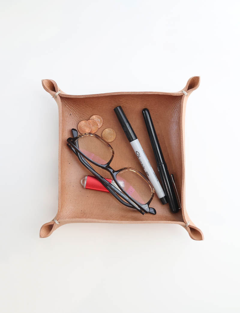 Simple Juniper Valet Tray by Jubilee Trading Company