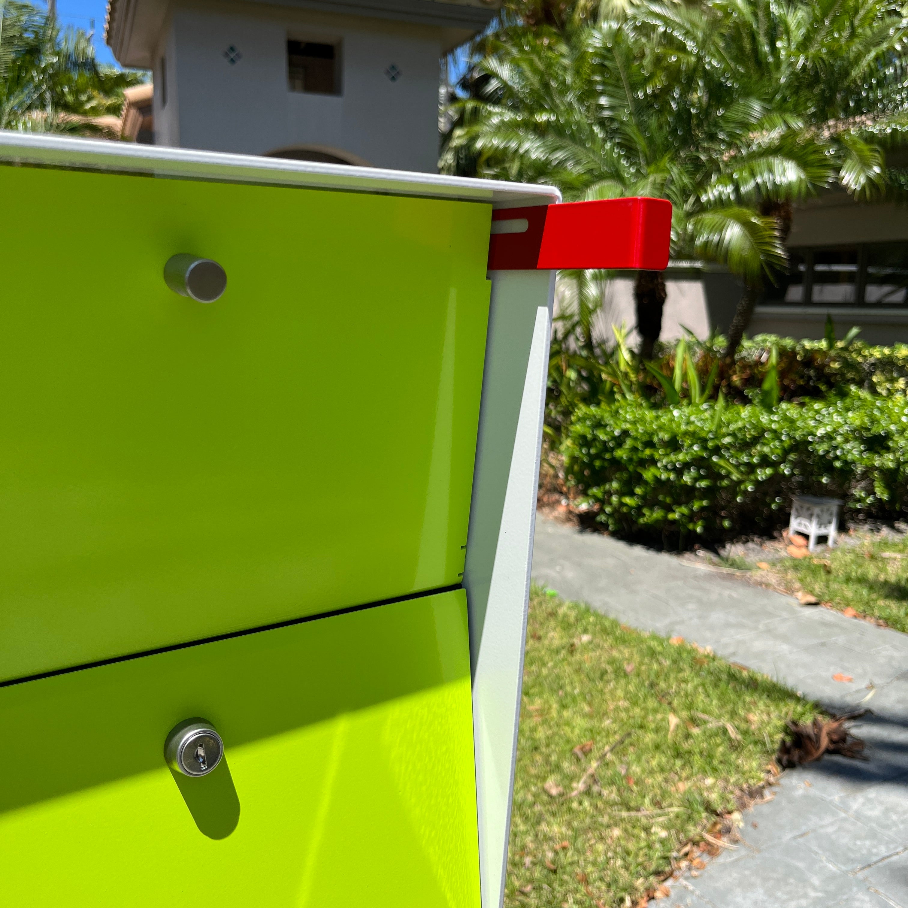 NEW! The UpTown Box Locking Package Dropbox in ARCTIC WHITE - Modern Mailbox by Tedstuff.com