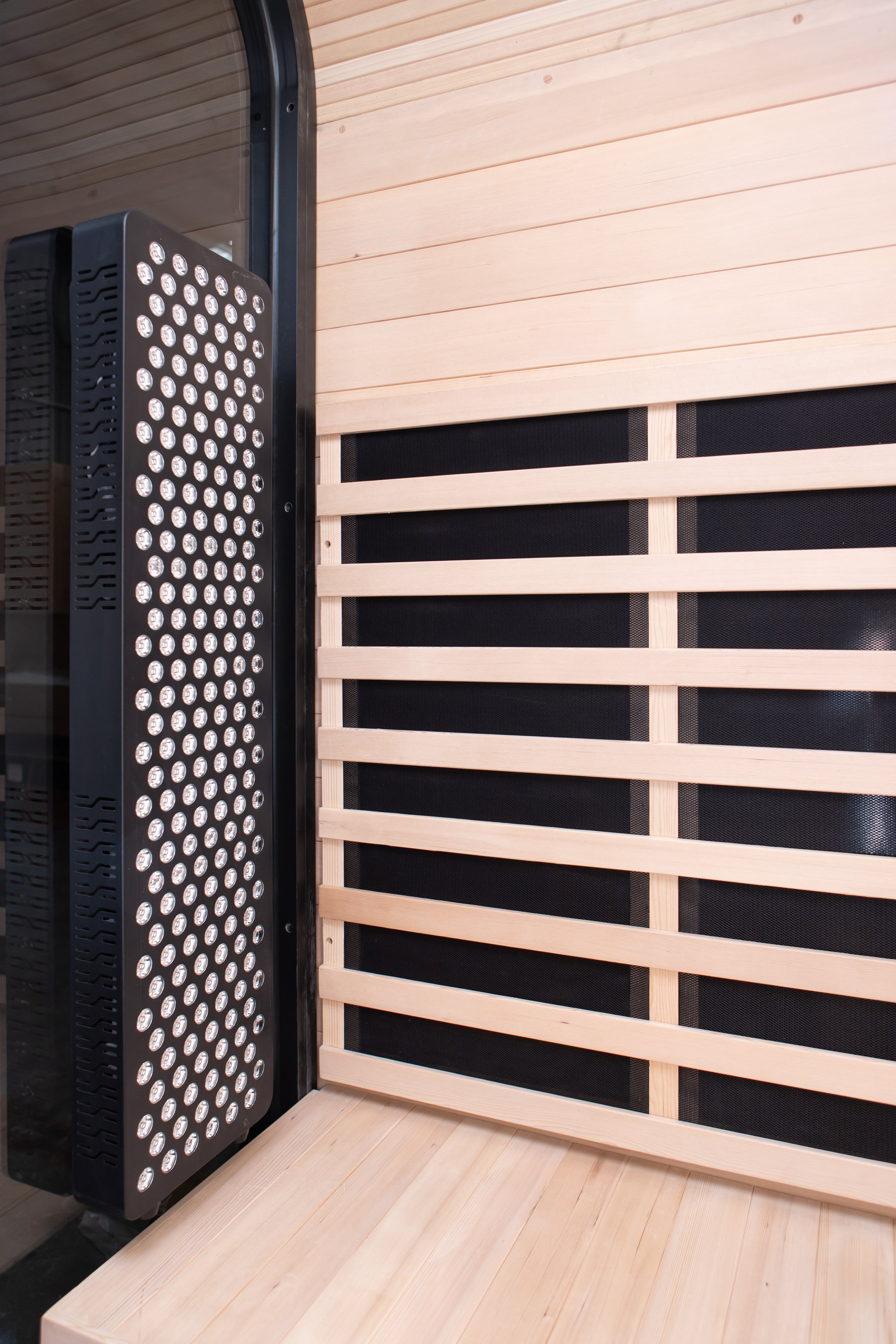 Peak Saunas El Capitan 4-Person Outdoor Full Spectrum Infrared Sauna with Built-In XL Medical-Grade Red Light Therapy and Smart WiFi App Control