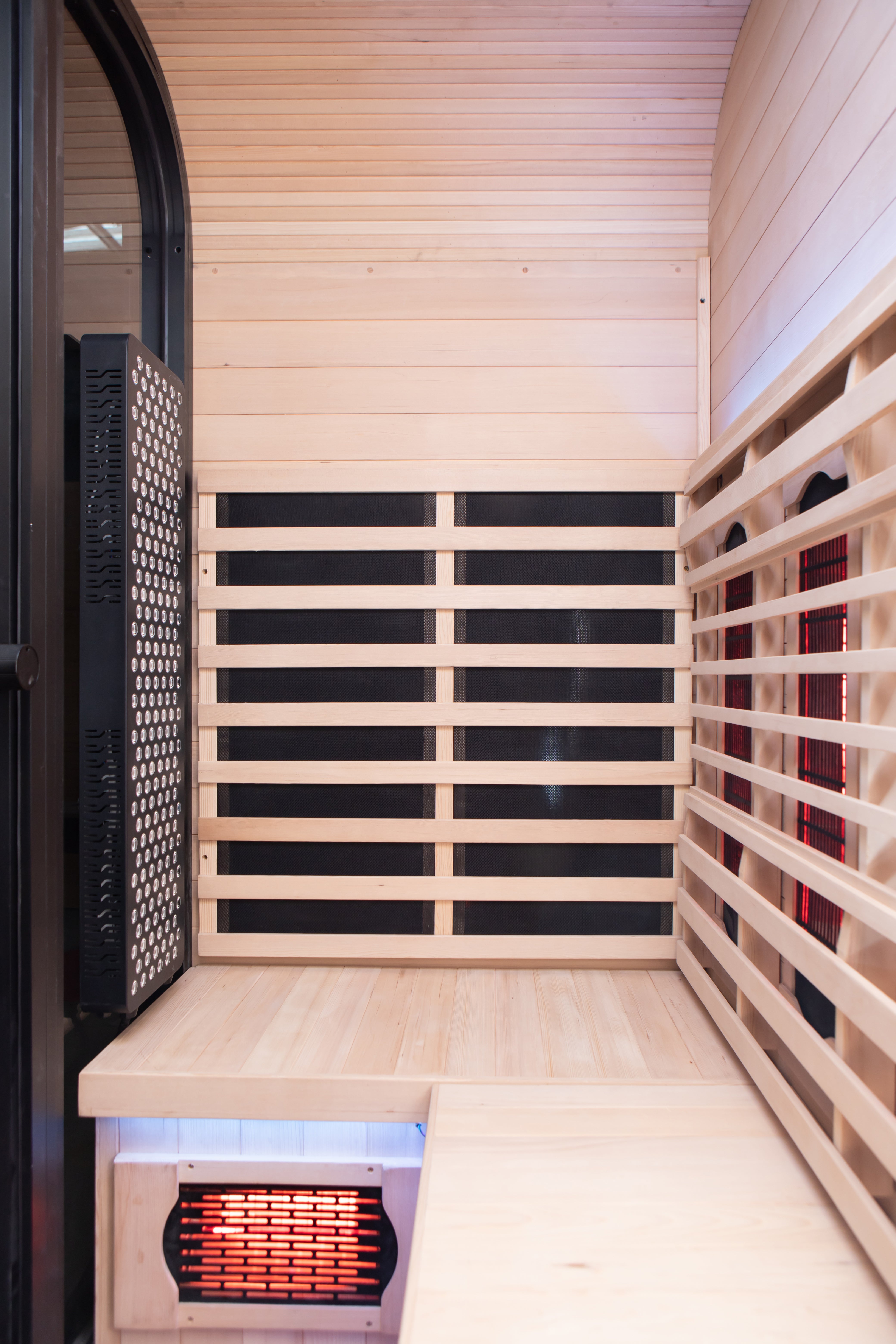 Peak Saunas El Capitan 4-Person Outdoor Full Spectrum Infrared Sauna with Built-In XL Medical-Grade Red Light Therapy and Smart WiFi App Control