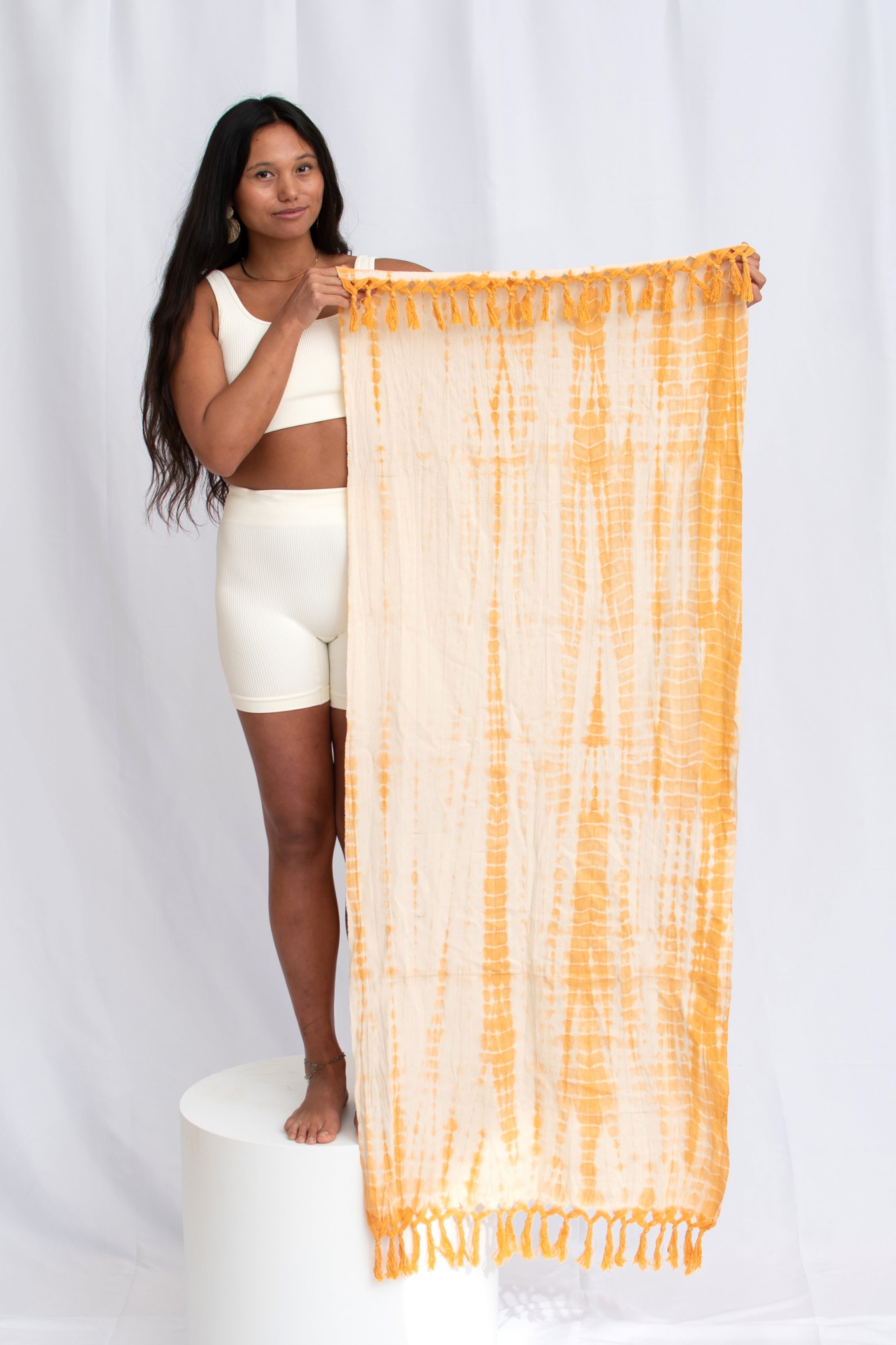 Naturally Dyed Herbal Yoga Towels by okoliving