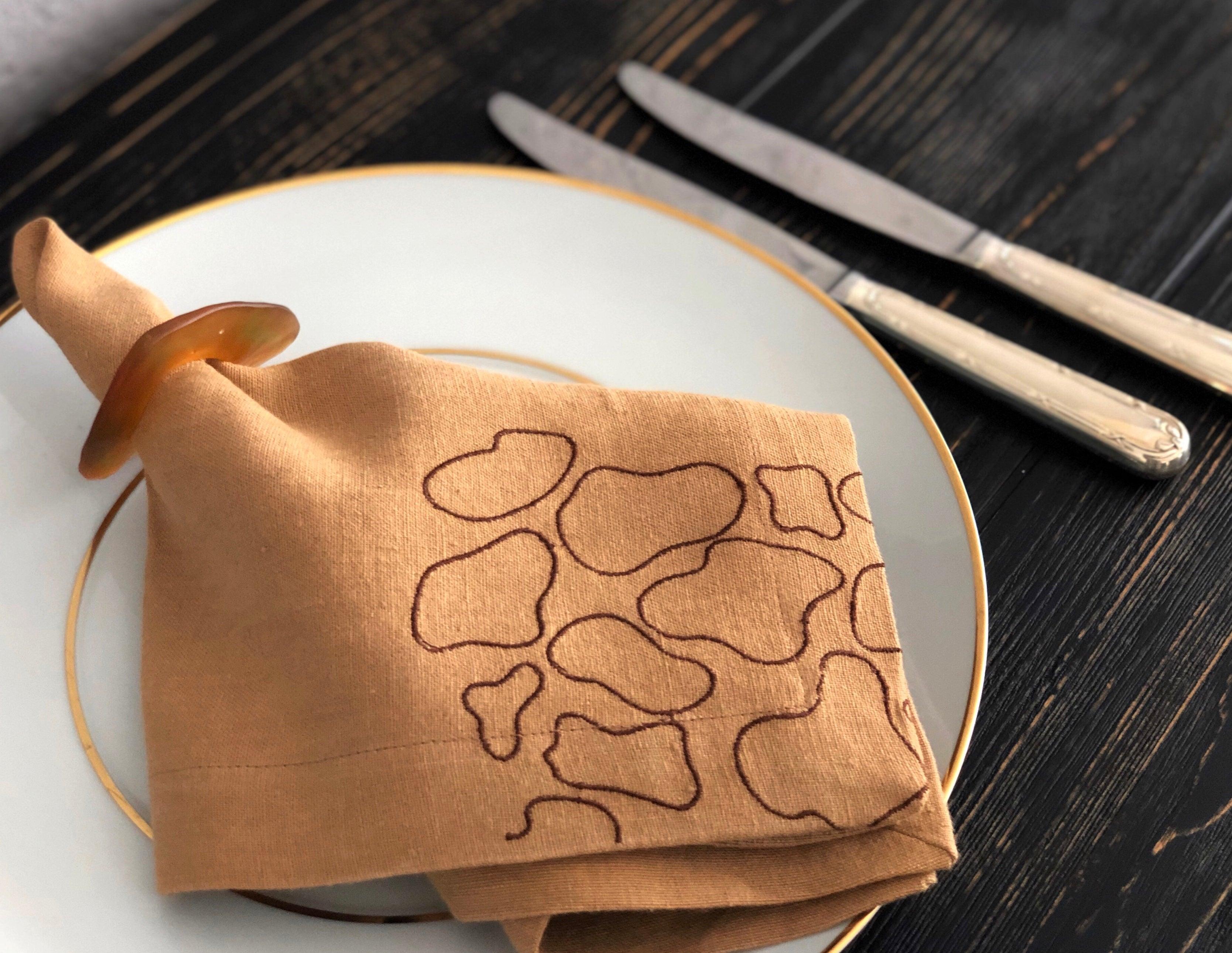 Giraffe Belgian Linen Napkins by Ladiesse