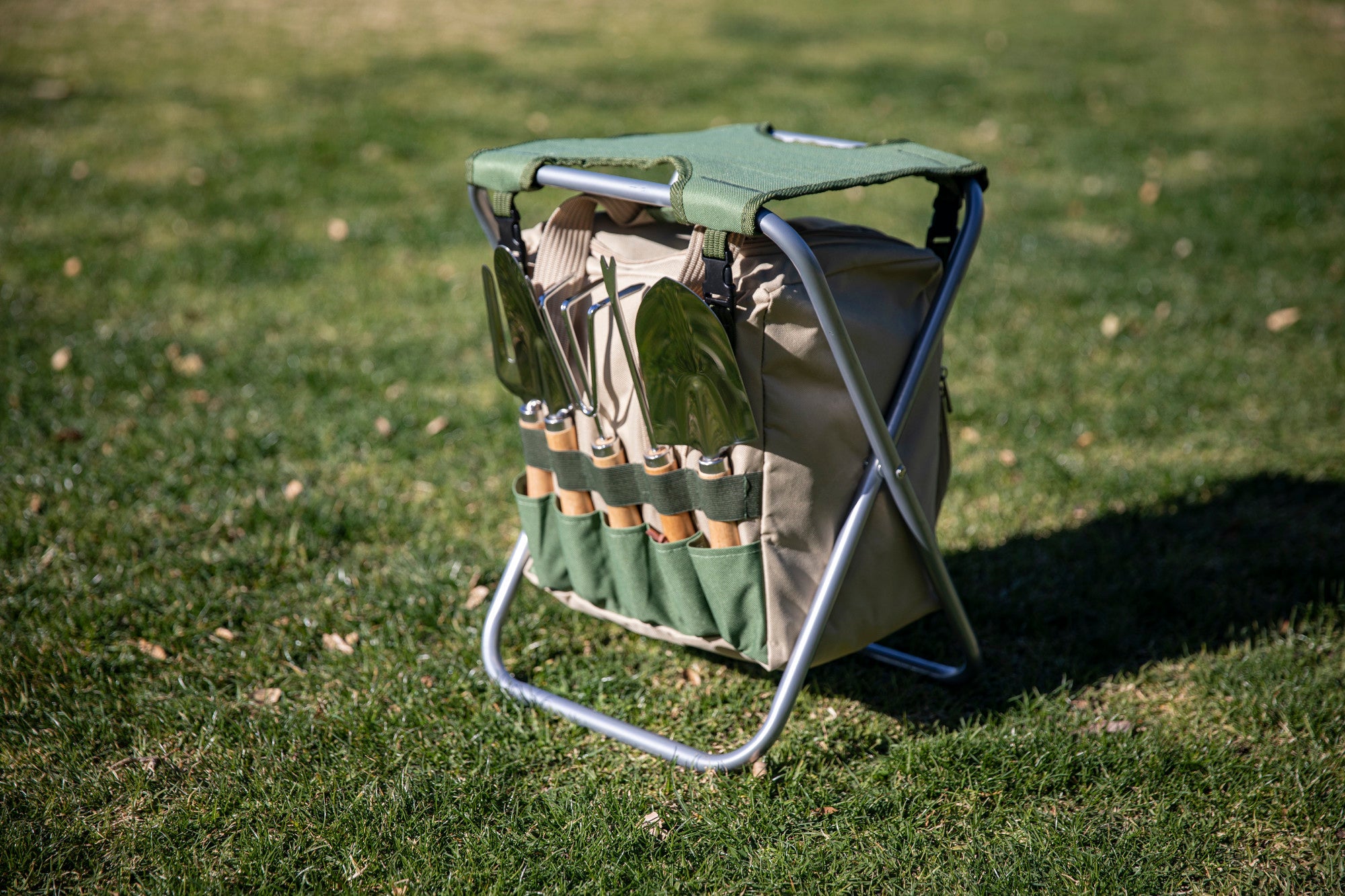 Gardener Folding Seat with Tools by Picnic Time Family of Brands